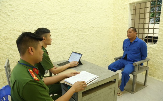 Được công an thuê xúc xỉ than, người đàn ông khoe "có quan hệ" để lừa đảo