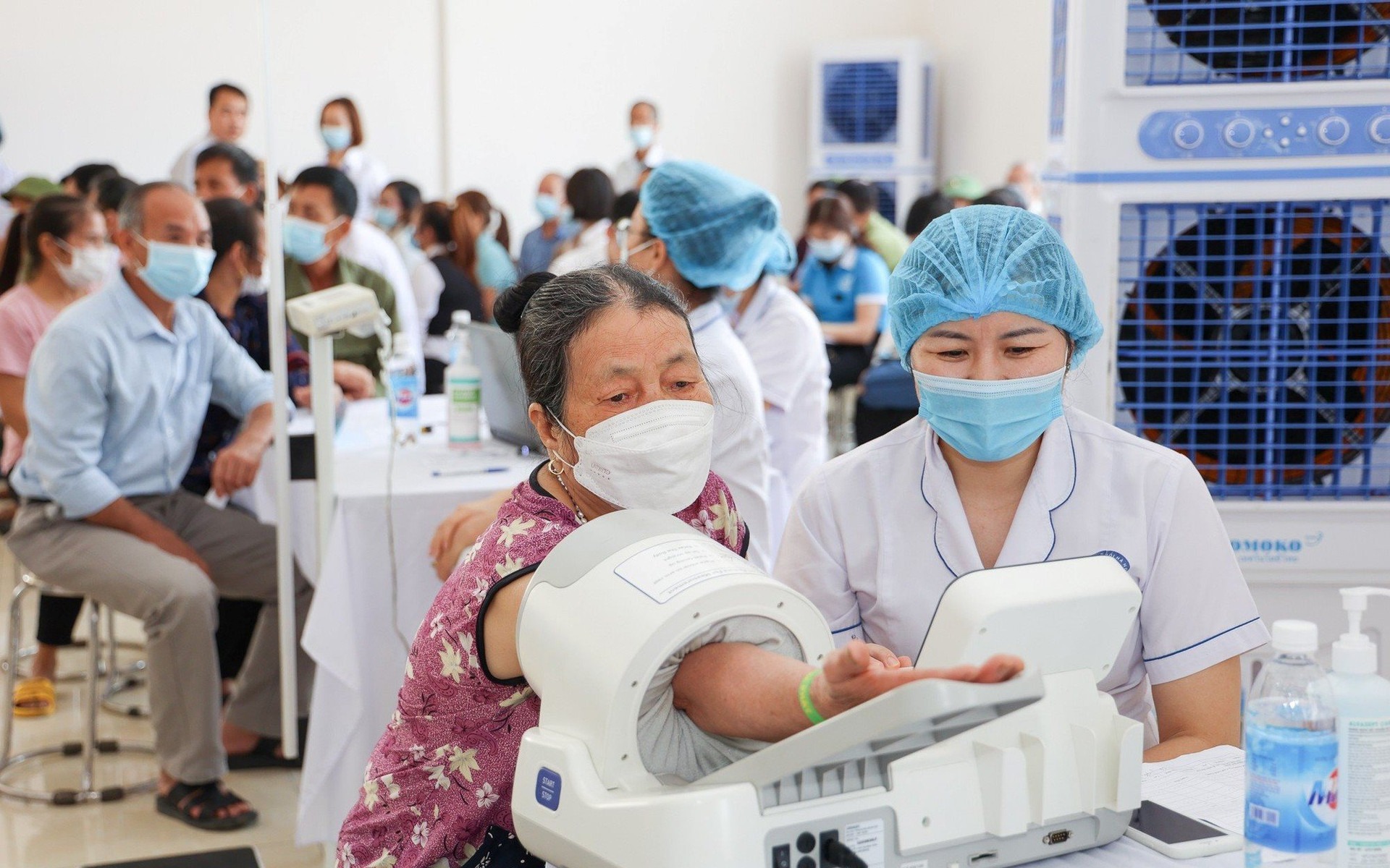 Thứ trưởng Nguyễn Thị Liên Hương: Sớm hoàn tất, thực thi Điều lệ tổ chức và hoạt động của Quỹ phòng bệnh- Ảnh 8.