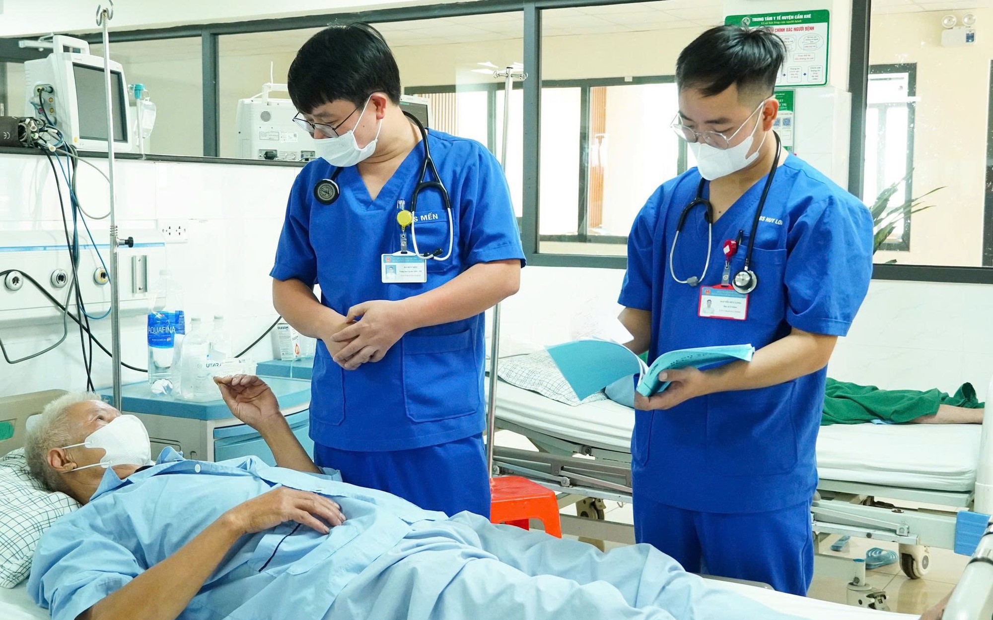 7 người vào viện cấp cứu, 1 bệnh nhân phải đặt ống nội khí quản do nắng nóng