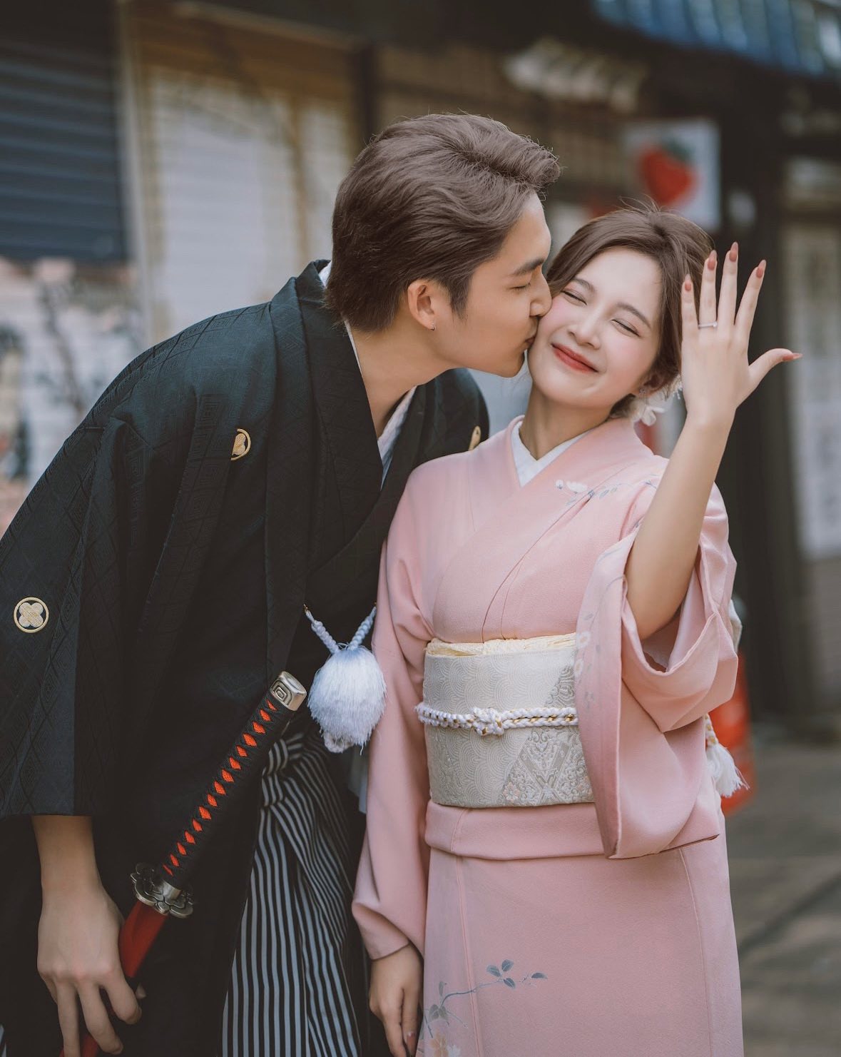 Nam diễn viên quê Bắc Ninh đã cầu hôn nữ chính 'Cha tôi người ở lại'- Ảnh 2. Nam diễn viên quê Bắc Ninh đã cầu hôn nữ chính 'Cha tôi người ở lại'- Ảnh 2.