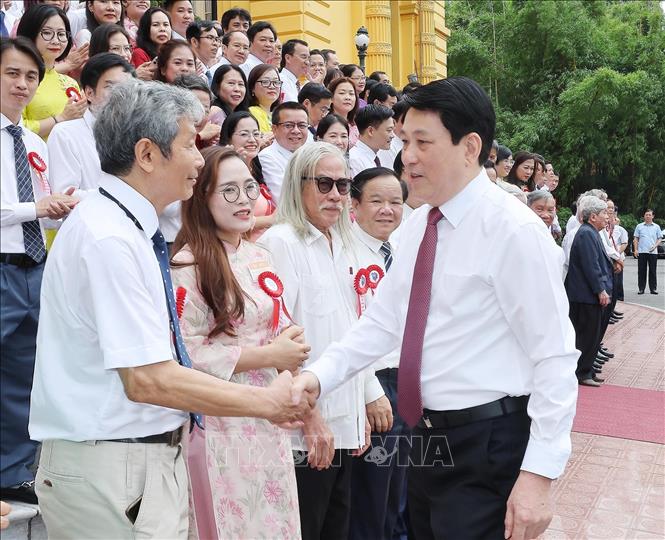 Chủ tịch nước Lương Cường gặp mặt các nhà báo tiêu biểu toàn quốc- Ảnh 2. Chủ tịch nước Lương Cường gặp mặt các nhà báo tiêu biểu toàn quốc- Ảnh 2.