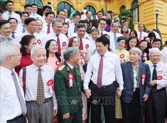 Chủ tịch nước Lương Cường gặp mặt các nhà báo tiêu biểu toàn quốc- Ảnh 4. Chủ tịch nước Lương Cường gặp mặt các nhà báo tiêu biểu toàn quốc- Ảnh 4.