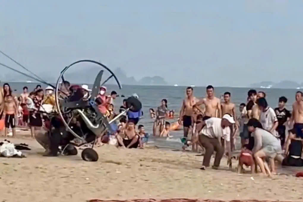 Gây nguy hiểm cho du khách, một doanh nghiệp dù lượn bị xử phạt 21 triệu đồng- Ảnh 1. Gây nguy hiểm cho du khách, một doanh nghiệp dù lượn bị xử phạt 21 triệu đồng- Ảnh 1.