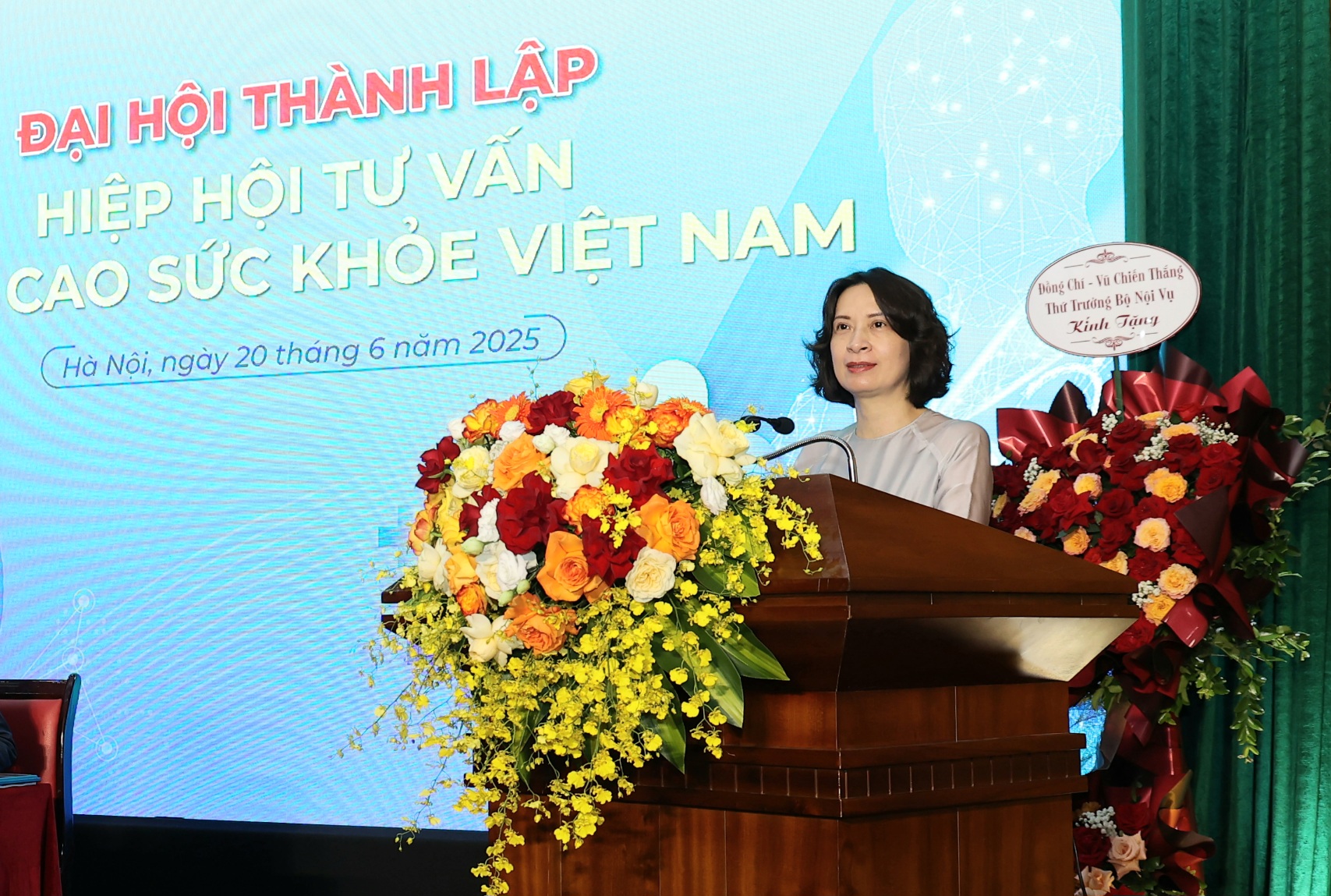 Phát huy vai trò tiên phong của tổ chức xã hội nghề nghiệp trong tư vấn, chủ động phòng, chống dịch bệnh- Ảnh 1.