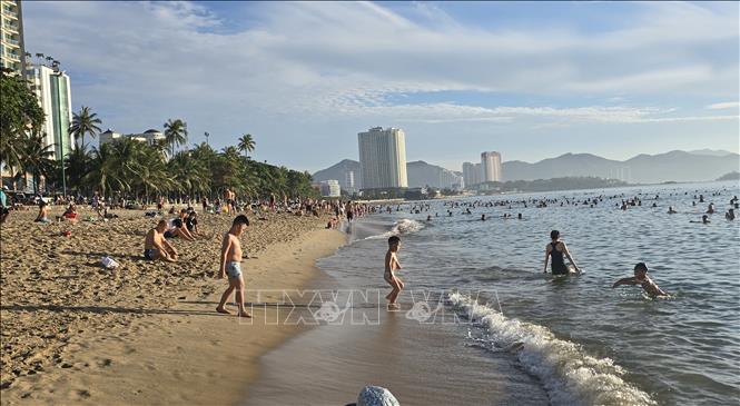 Du lịch mùa cao điểm: Cẩn thận tránh bẫy lừa đảo trên mạng xã hội- Ảnh 1. Du lịch mùa cao điểm: Cẩn thận tránh bẫy lừa đảo trên mạng xã hội- Ảnh 1.