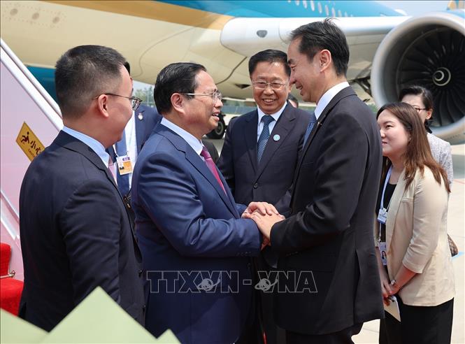 Thủ tướng Phạm Minh Chính tới Thiên Tân bắt đầu dự Diễn đàn Kinh tế thế giới và làm việc tại Trung Quốc- Ảnh 3. Thủ tướng Phạm Minh Chính tới Thiên Tân bắt đầu dự Diễn đàn Kinh tế thế giới và làm việc tại Trung Quốc- Ảnh 3.