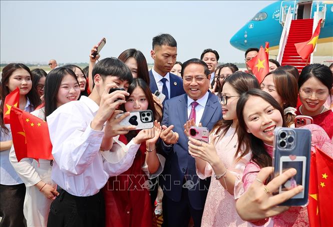 Thủ tướng Phạm Minh Chính tới Thiên Tân bắt đầu dự Diễn đàn Kinh tế thế giới và làm việc tại Trung Quốc- Ảnh 5. Thủ tướng Phạm Minh Chính tới Thiên Tân bắt đầu dự Diễn đàn Kinh tế thế giới và làm việc tại Trung Quốc- Ảnh 5.