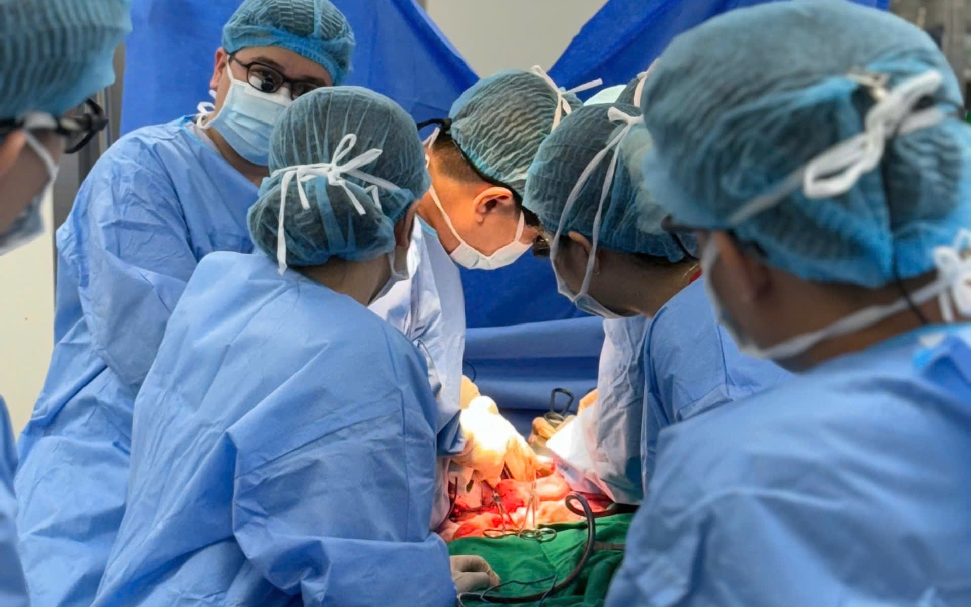 Hồi sinh đồng đội từ món quà vô giá của người hiến tạng