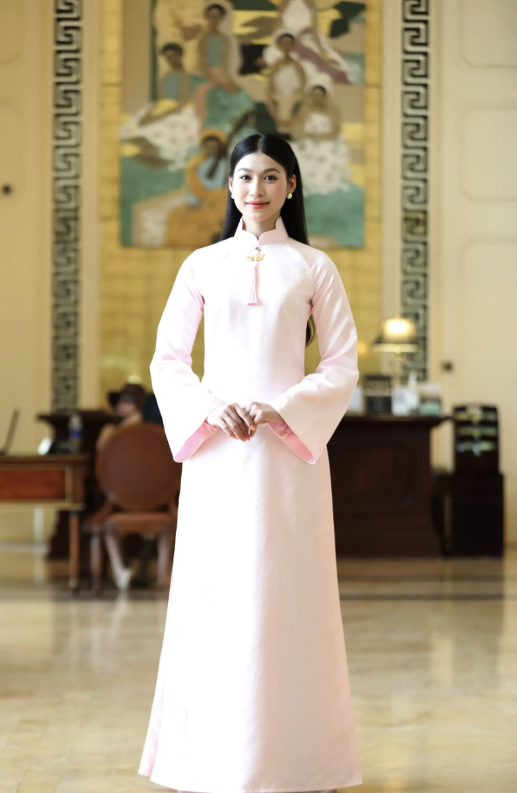 2 nữ sinh xứ Huế trước thềm chung kết Hoa hậu Việt Nam- Ảnh 8. 2 nữ sinh xứ Huế trước thềm chung kết Hoa hậu Việt Nam- Ảnh 8.
