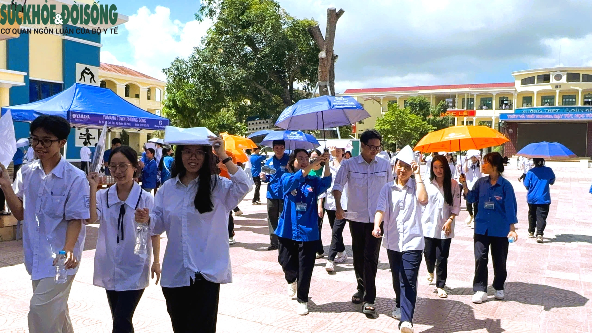 Thí sinh Hải Phòng phấn khởi vì đề Ngữ văn hay và rộng, nhiều chất liệu để viết- Ảnh 5. Thí sinh Hải Phòng phấn khởi vì đề Ngữ văn hay và rộng, nhiều chất liệu để viết- Ảnh 5.