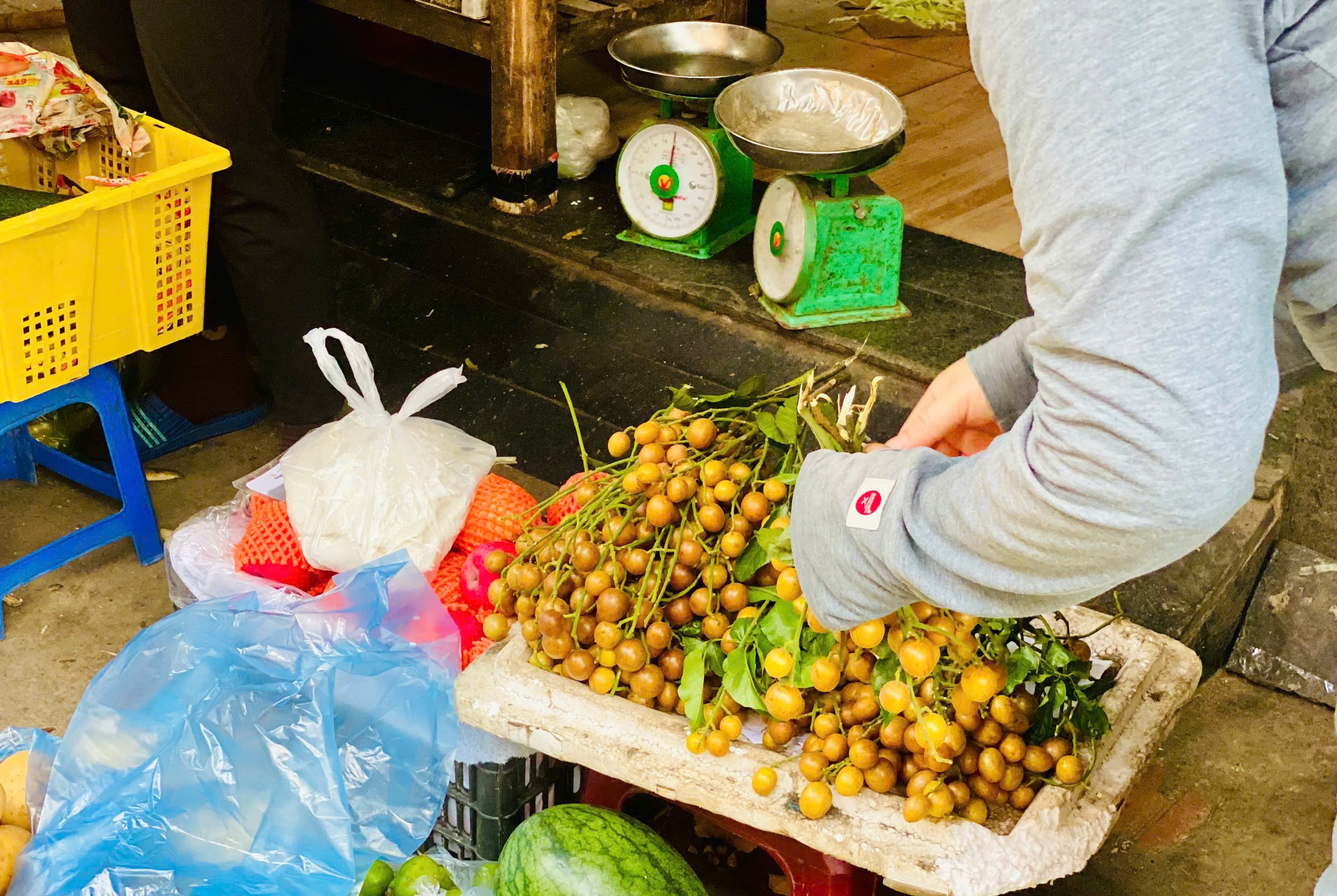 Loại quả ăn vặt dân dã vào mùa, chị em thi nhau săn đón thưởng thức- Ảnh 2. Loại quả ăn vặt dân dã vào mùa, chị em thi nhau săn đón thưởng thức- Ảnh 2.