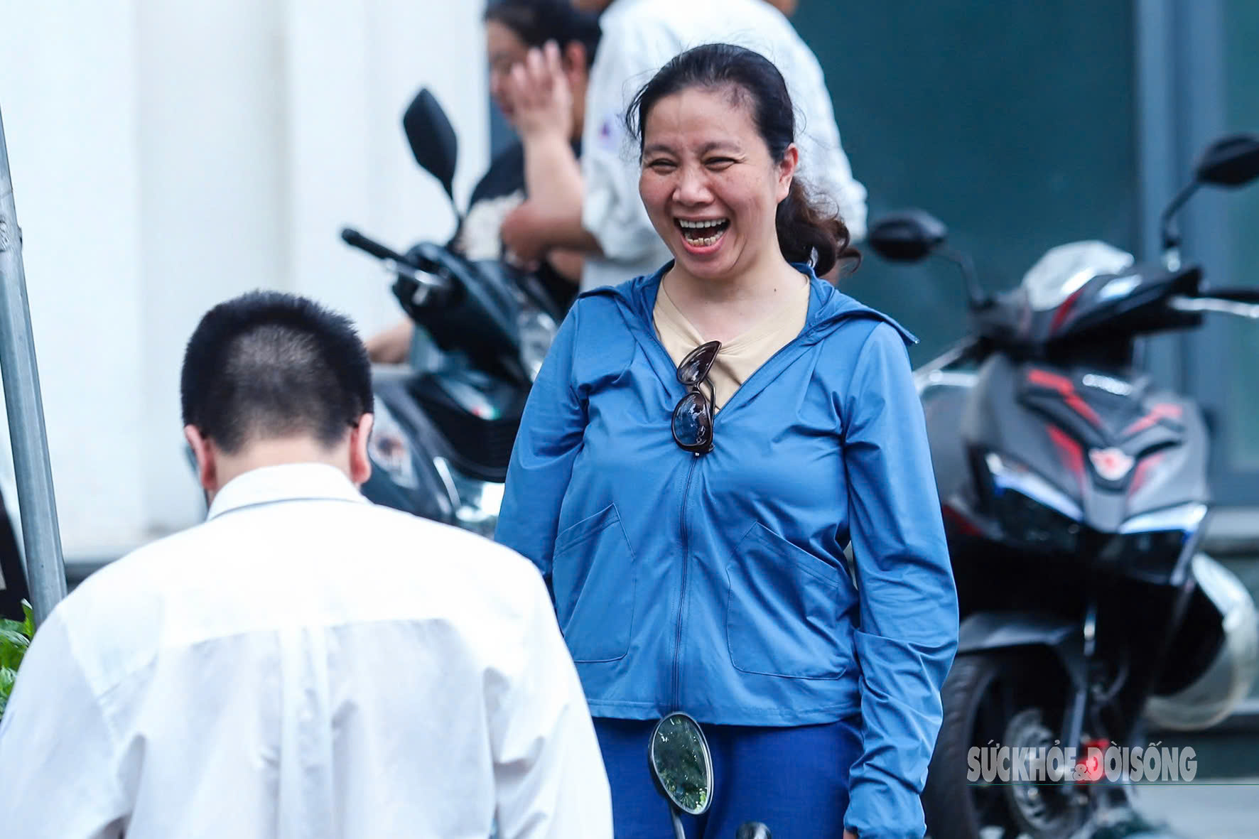'Liều thuốc' xoa dịu và tiếp lửa sĩ tử thi tốt nghiệp THPT 2025- Ảnh 15. 'Liều thuốc' xoa dịu và tiếp lửa sĩ tử thi tốt nghiệp THPT 2025- Ảnh 15.