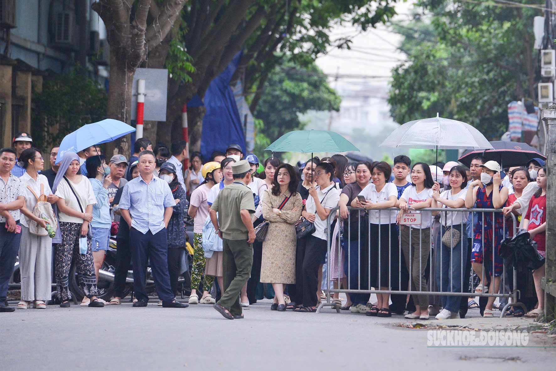 'Liều thuốc' xoa dịu và tiếp lửa sĩ tử thi tốt nghiệp THPT 2025- Ảnh 12. 'Liều thuốc' xoa dịu và tiếp lửa sĩ tử thi tốt nghiệp THPT 2025- Ảnh 12.