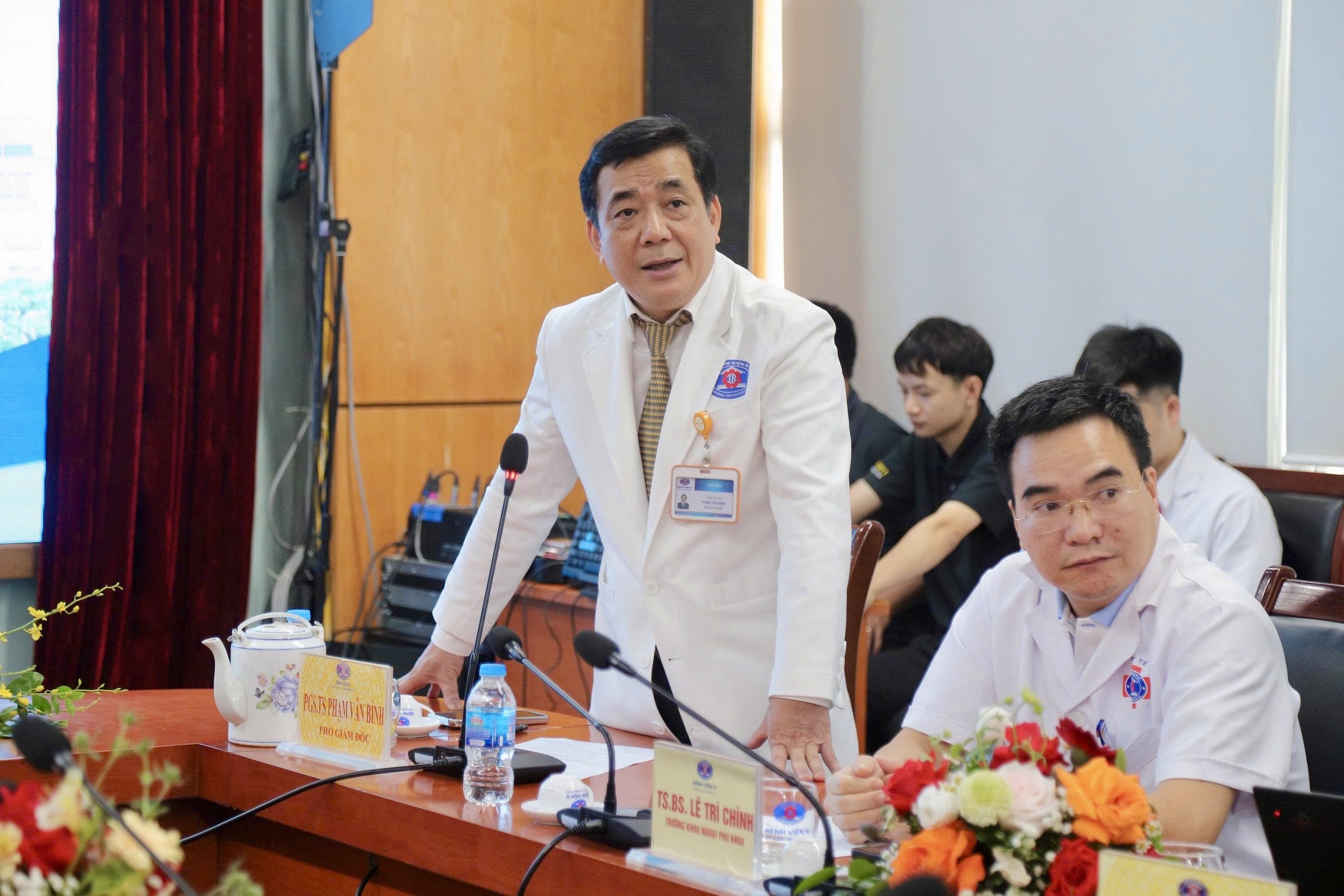 Phương pháp phẫu thuật bệnh lý tử cung không để lại sẹo, bệnh nhân ra viện sau 48h - Ảnh 2. Phương pháp phẫu thuật bệnh lý tử cung không để lại sẹo, bệnh nhân ra viện sau 48h - Ảnh 2.