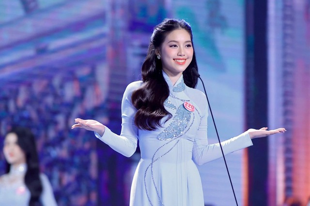 Bất ngờ học vấn của Top 3 tân Hoa hậu Việt Nam 2024- Ảnh 2. Bất ngờ học vấn của Top 3 tân Hoa hậu Việt Nam 2024- Ảnh 2.