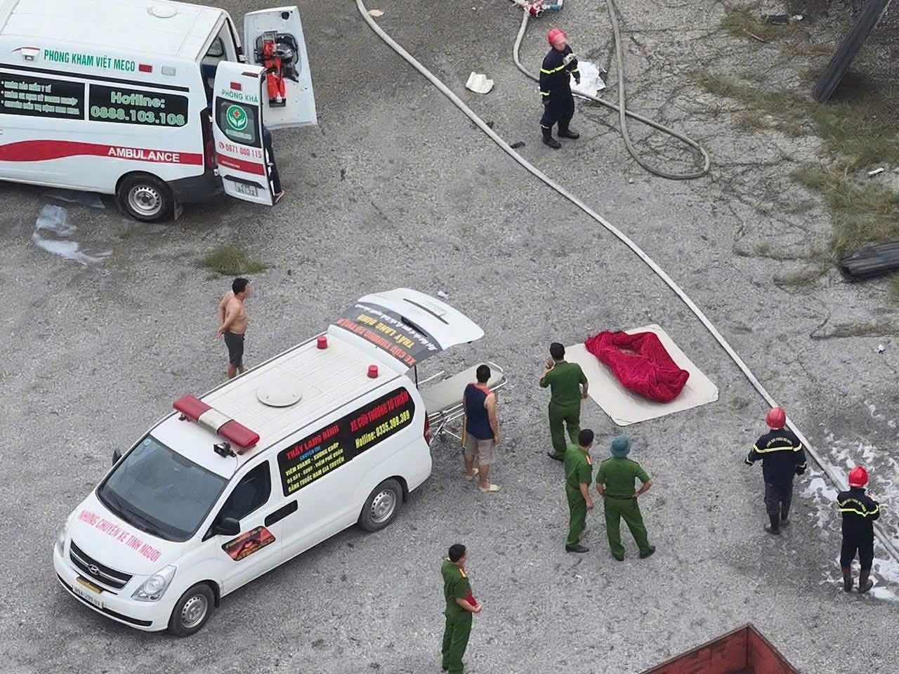 Hé lộ nguyên nhân vụ cháy nhà xưởng phế liệu làm 7 người thương vong- Ảnh 3. Hé lộ nguyên nhân vụ cháy nhà xưởng phế liệu làm 7 người thương vong- Ảnh 3.