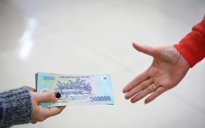 Chi trả chế độ cho cán bộ có quyết định nghỉ việc do sắp xếp bộ máy trước 30/6