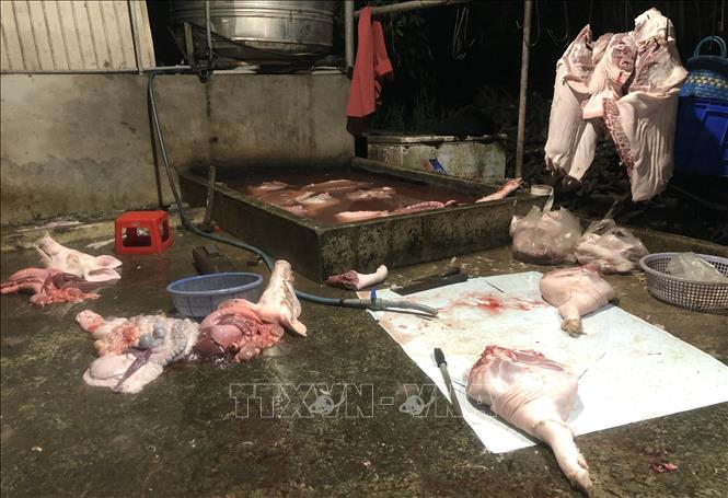 Chặn thực phẩm bẩn, kiểm soát tận khâu giết mổ- Ảnh 2. Chặn thực phẩm bẩn, kiểm soát tận khâu giết mổ- Ảnh 2.