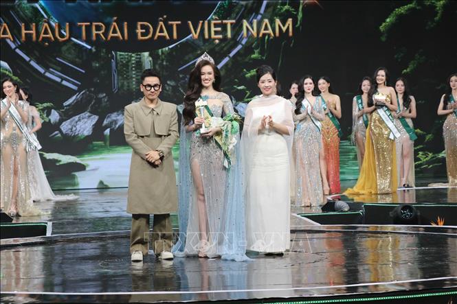 Người đẹp Ngô Thị Trâm Anh đăng quang Hoa hậu Trái đất Việt Nam 2025- Ảnh 5. Người đẹp Ngô Thị Trâm Anh đăng quang Hoa hậu Trái đất Việt Nam 2025- Ảnh 5.