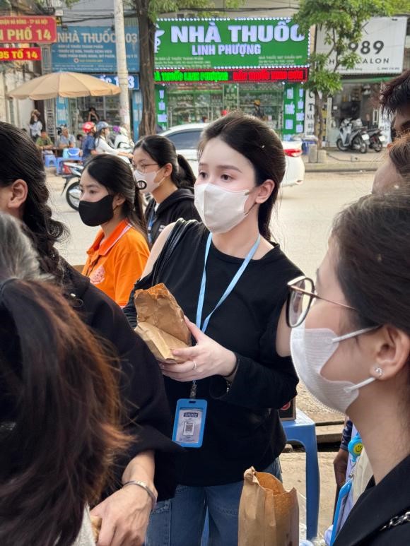 BunnyT và hành trình mang yêu thương đến cộng đồng- Ảnh 2. BunnyT và hành trình mang yêu thương đến cộng đồng- Ảnh 2.
