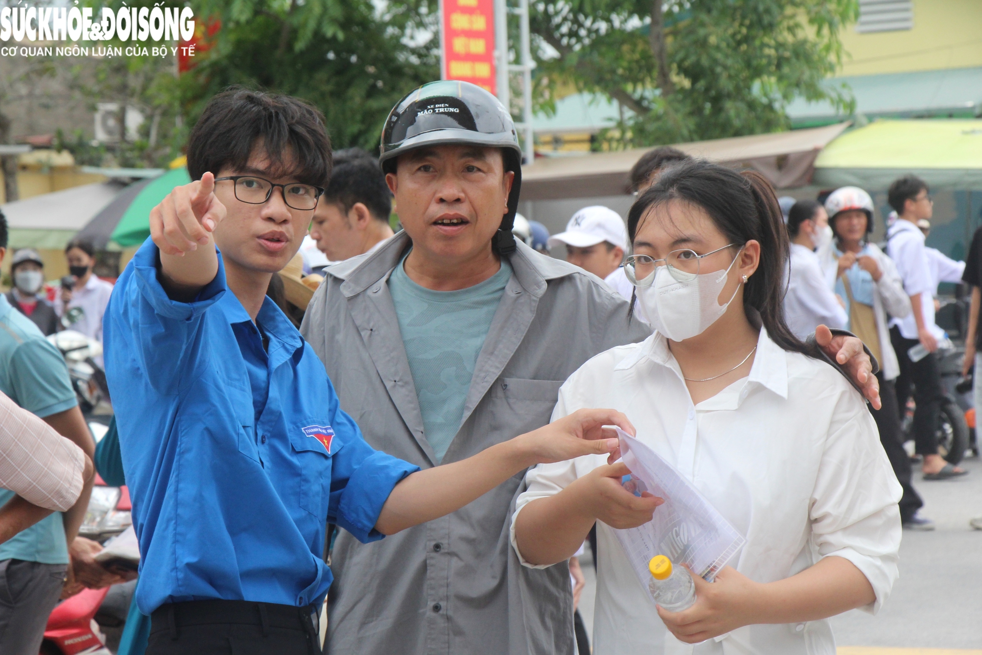 Thi vào lớp 10 THPT tại Hải Dương: Chương trình mới, thí sinh tăng, phụ huynh thấp thỏm- Ảnh 3. Thi vào lớp 10 THPT tại Hải Dương: Chương trình mới, thí sinh tăng, phụ huynh thấp thỏm- Ảnh 3.
