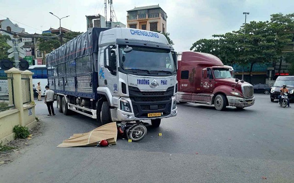 Đau lòng hai học sinh tử vong thương tâm trong lúc đến trường- Ảnh 2.