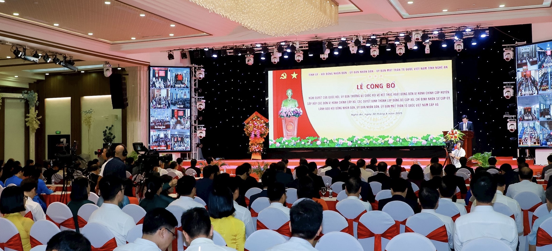 130 đơn vị hành chính cấp xã và đội ngũ lãnh đạo chủ chốt tại Nghệ An sau sắp xếp- Ảnh 1. 130 đơn vị hành chính cấp xã và đội ngũ lãnh đạo chủ chốt tại Nghệ An sau sắp xếp- Ảnh 1.