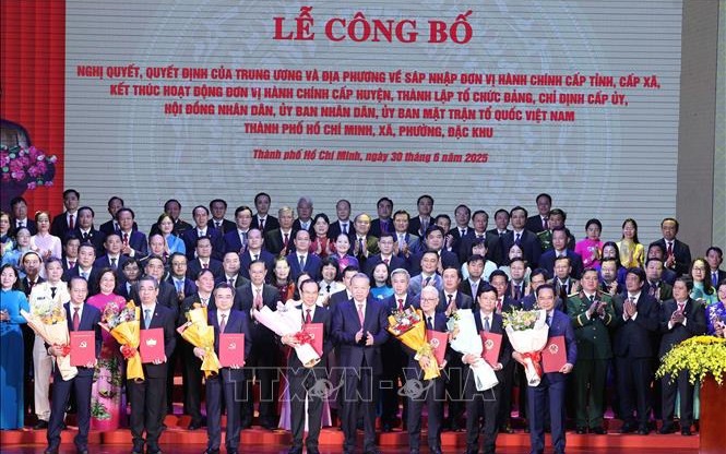Tổng Bí thư Tô Lâm: 'Sắp xếp lại giang sơn' là bước đi lịch sử