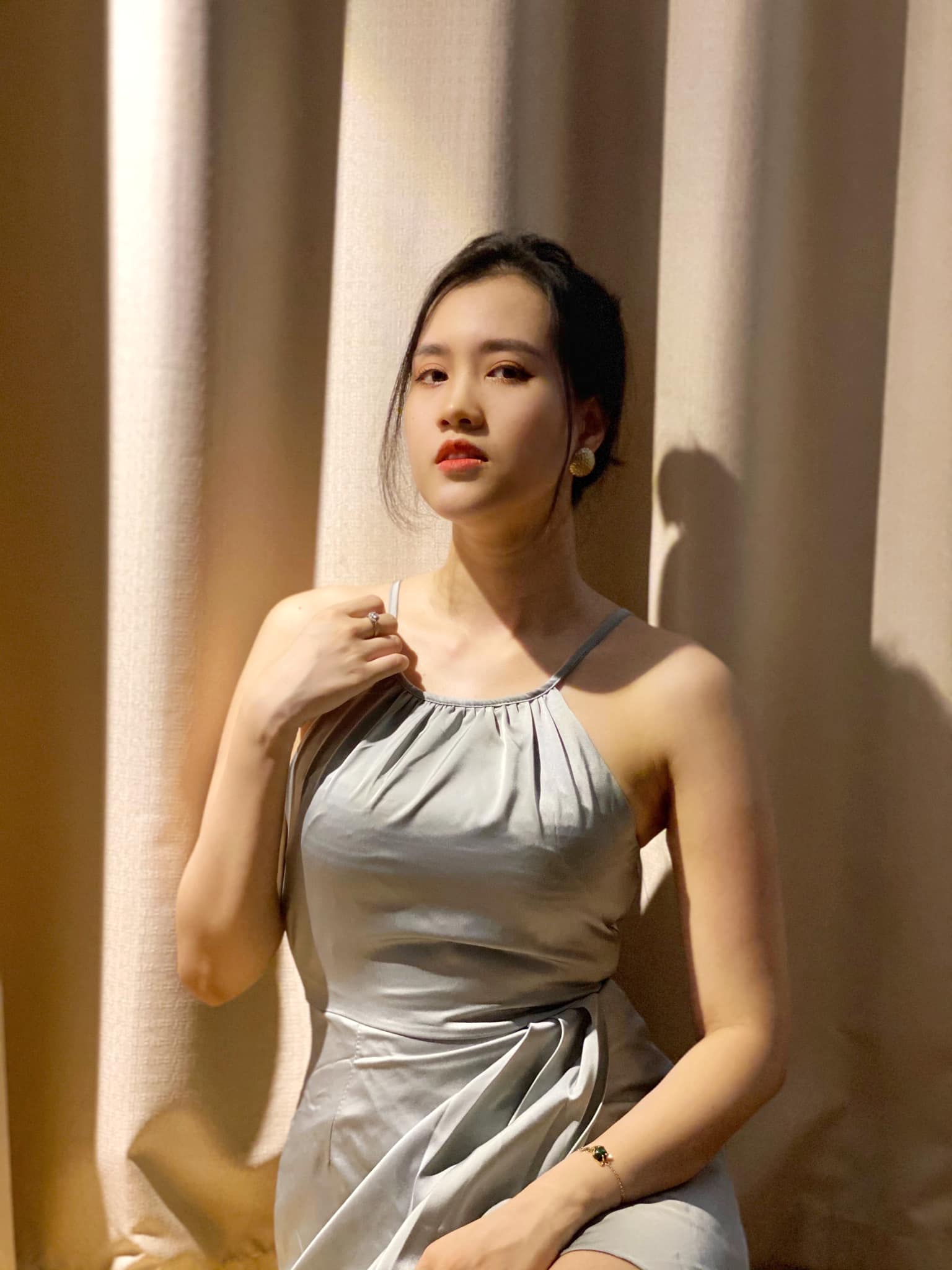 Đời thực bất ngờ của nữ diễn viên đang bị ghét nhất trong 'Dịu dàng màu nắng'- Ảnh 5. Đời thực bất ngờ của nữ diễn viên đang bị ghét nhất trong 'Dịu dàng màu nắng'- Ảnh 5.