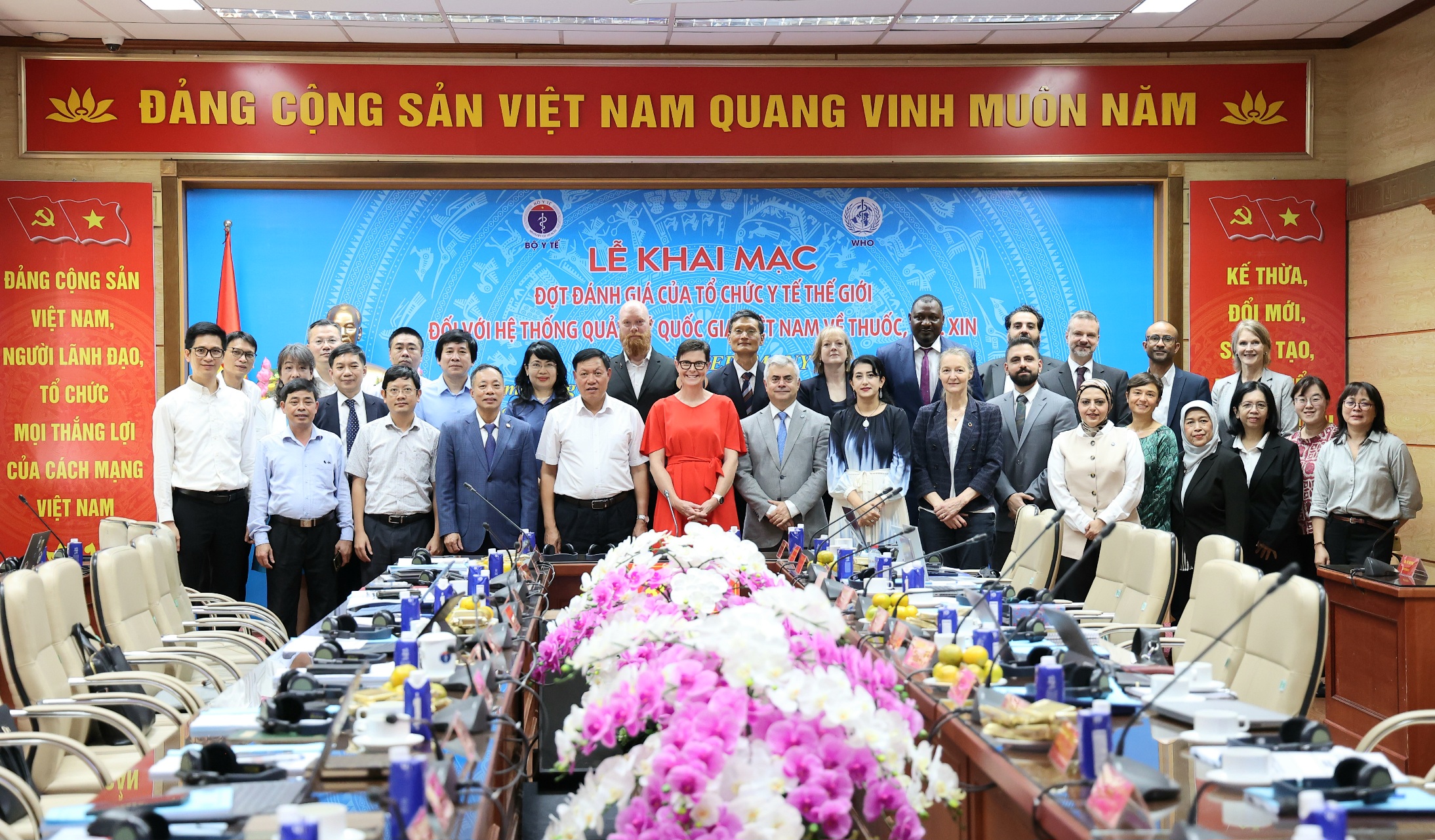 Tổ chức Y tế thế giới đánh giá hệ thống quản lý quốc gia Việt Nam về thuốc, vắc xin- Ảnh 5. Tổ chức Y tế thế giới đánh giá hệ thống quản lý quốc gia Việt Nam về thuốc, vắc xin- Ảnh 5.