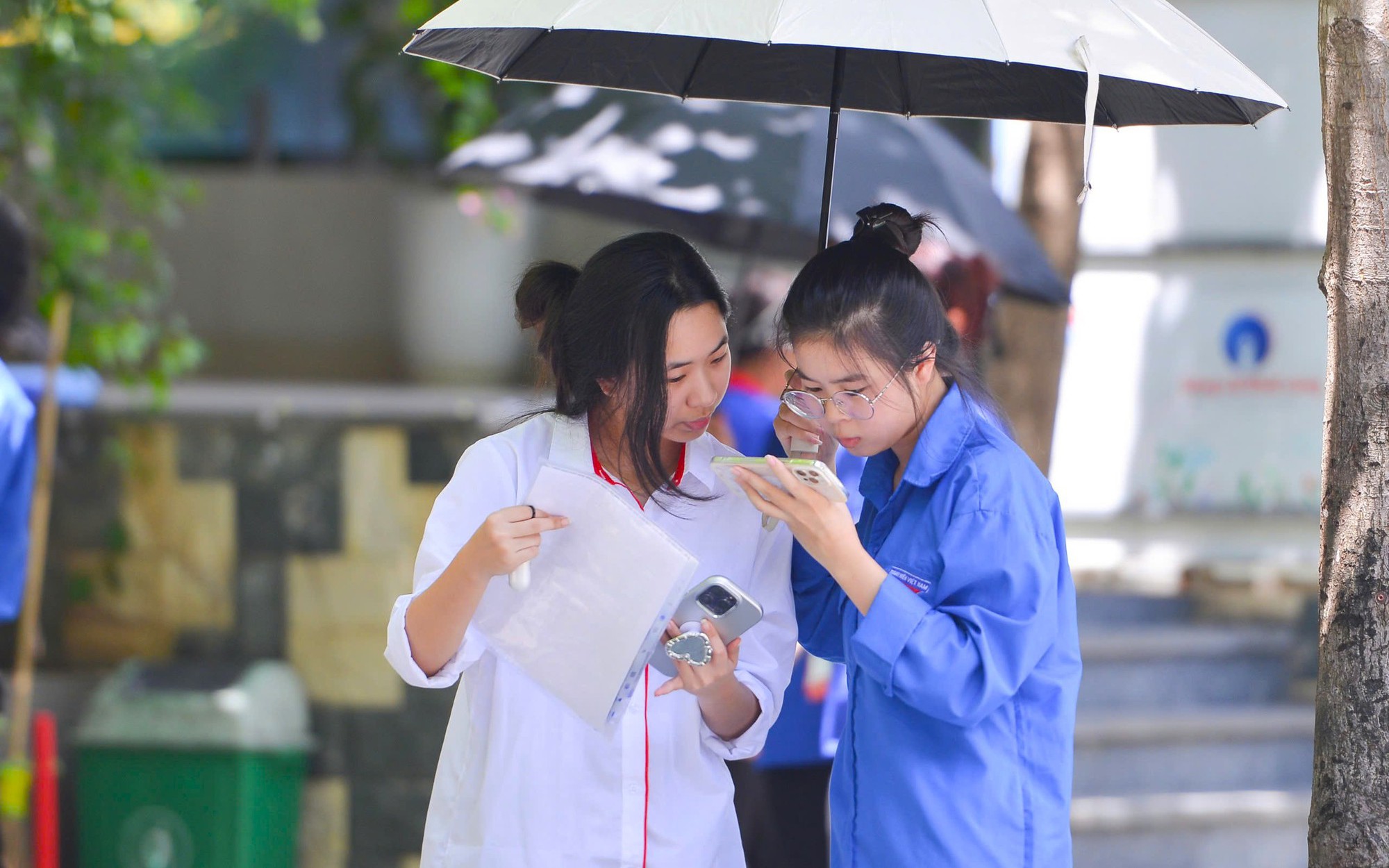 Đổi mới ra đề Ngữ văn: Từ học thuộc sang tư duy sáng tạo- Ảnh 2. Đáp án môn Ngữ văn tốt nghiệp THPT "rò rỉ" trên mạng, Bộ GD&ĐT nói gì?