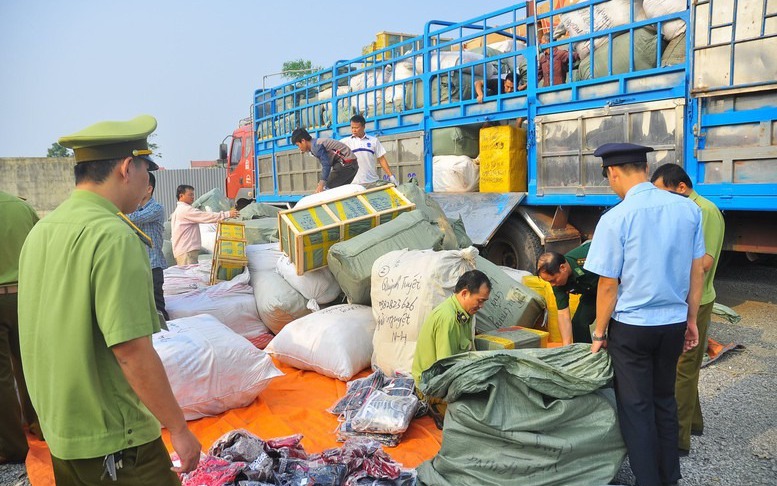 Phó Thủ tướng: Kiểm soát chặt, chống buôn lậu đối với sữa, dược phẩm, TPCN tại các cửa khẩu