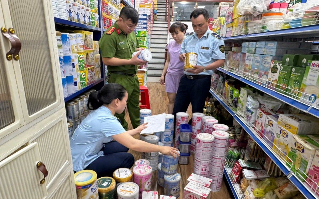 Hàng tấn thực phẩm bẩn bị phát hiện - Lỗ hổng nào trong kiểm soát?