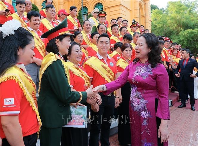 Phó Chủ tịch nước Võ Thị Ánh Xuân: Hiến máu tình nguyện cần được tôn vinh và lan tỏa- Ảnh 1. Phó Chủ tịch nước Võ Thị Ánh Xuân: Hiến máu tình nguyện cần được tôn vinh và lan tỏa- Ảnh 1.