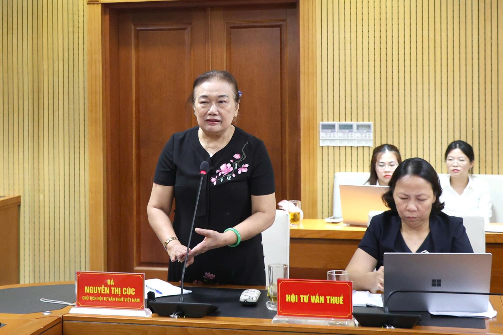 Tháng 6, đợt cao điểm hỗ trợ hộ kinh doanh dùng hóa đơn điện tử khởi tạo từ máy tính tiền- Ảnh 3. Tháng 6, đợt cao điểm hỗ trợ hộ kinh doanh dùng hóa đơn điện tử khởi tạo từ máy tính tiền- Ảnh 3.