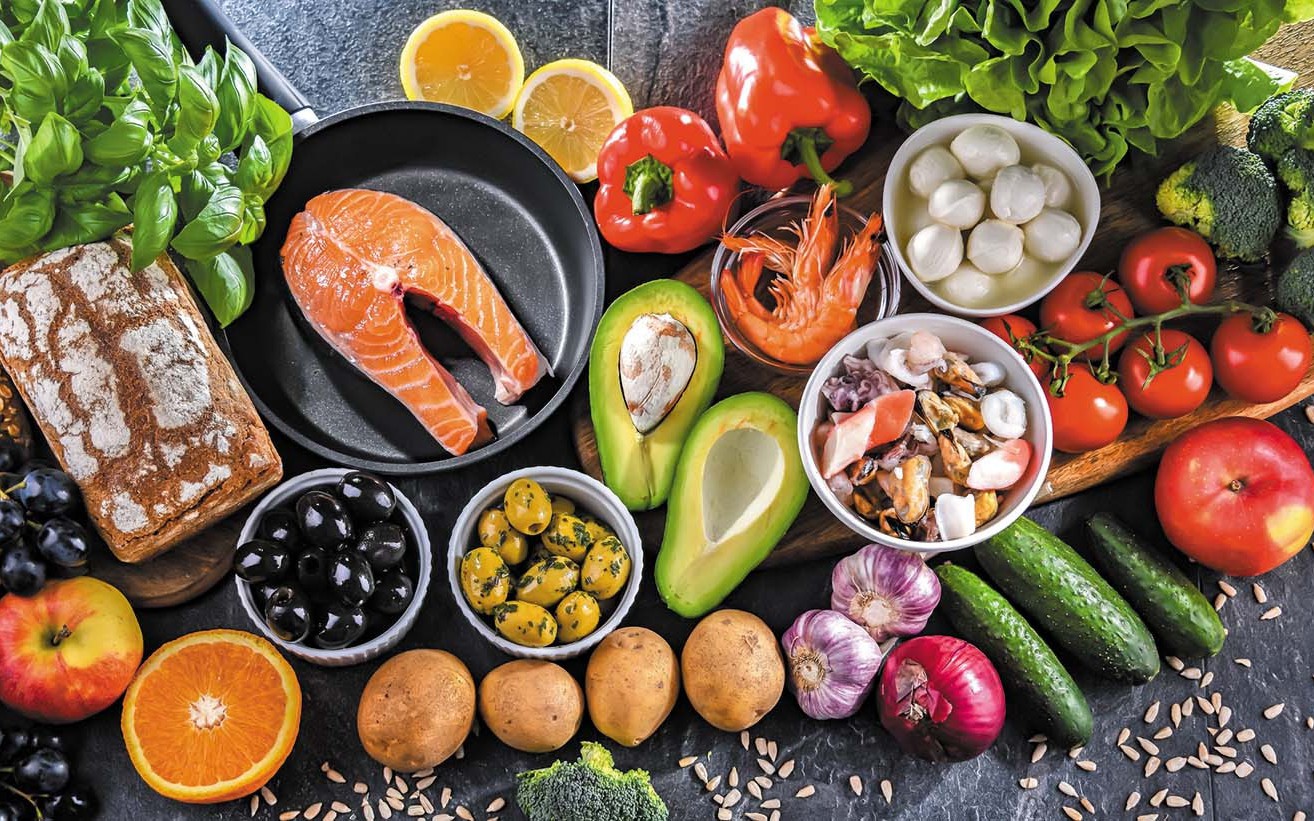 Chế độ ăn lành mạnh giúp giảm cân và hạ huyết áp