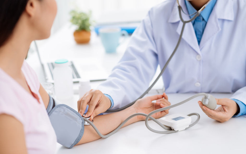 Bộ Y tế hướng dẫn chức năng, nhiệm vụ, quyền hạn của cơ quan chuyên môn về y tế thuộc UBND tỉnh, thành phố- Ảnh 3. Người đứng đầu Sở Y tế, cơ sở khám chữa bệnh chịu trách nhiệm nếu xảy ra sai phạm về thực hành, cấp giấy phép hành nghề