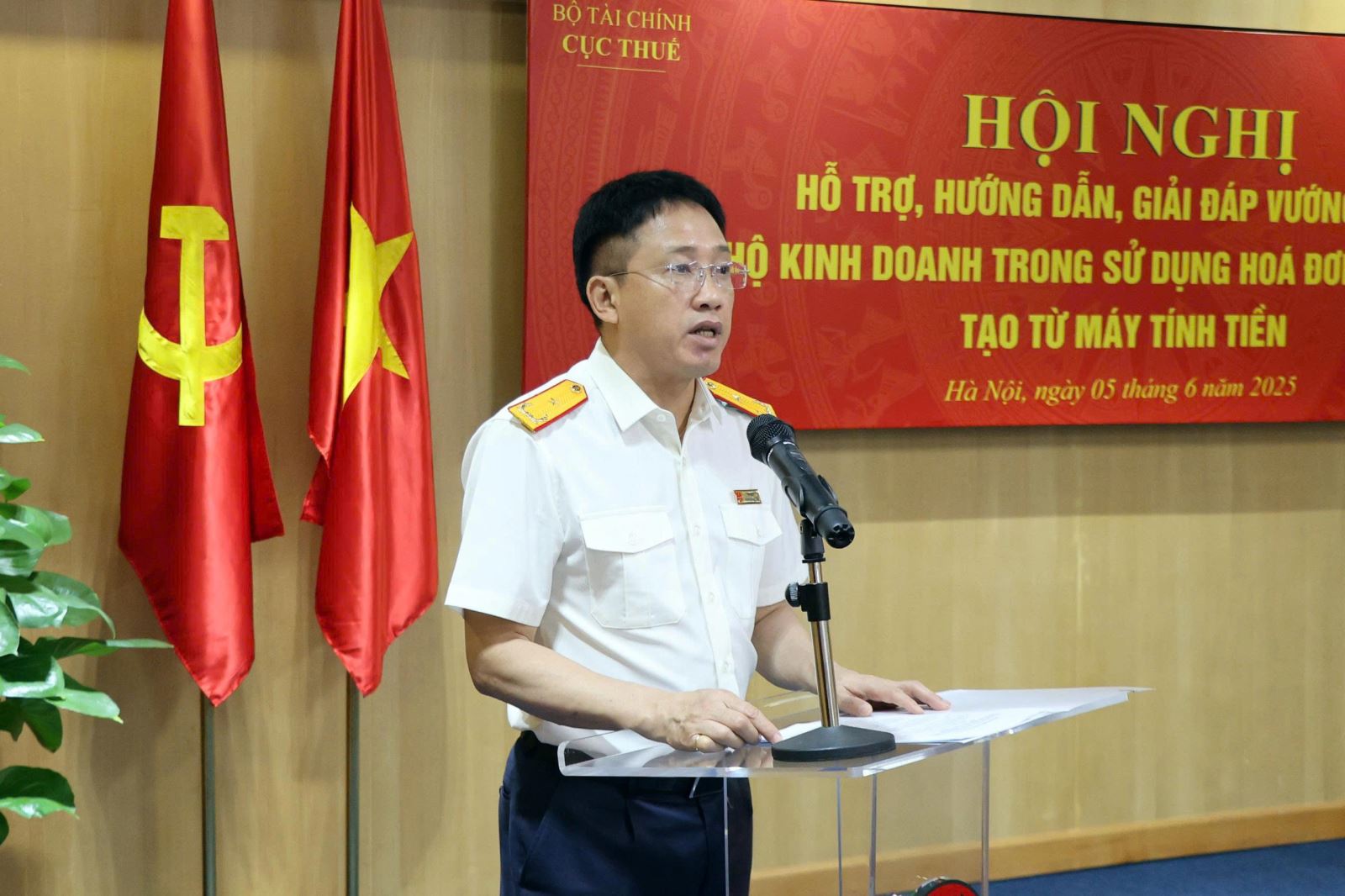 Tháng 6, đợt cao điểm hỗ trợ hộ kinh doanh dùng hóa đơn điện tử khởi tạo từ máy tính tiền- Ảnh 1. Tháng 6, đợt cao điểm hỗ trợ hộ kinh doanh dùng hóa đơn điện tử khởi tạo từ máy tính tiền- Ảnh 1.