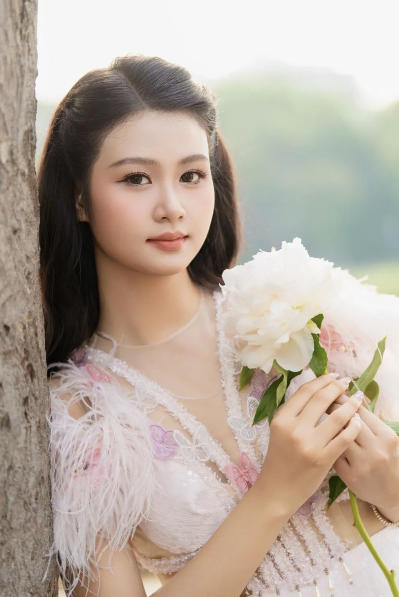 Chân dung nữ sinh duy nhất quê Hà Tĩnh có mặt tại chung kết Hoa hậu Việt Nam- Ảnh 7. Chân dung nữ sinh duy nhất quê Hà Tĩnh có mặt tại chung kết Hoa hậu Việt Nam- Ảnh 7.