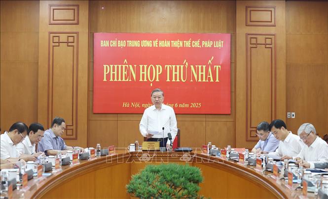 Tổng Bí thư chủ trì Phiên họp thứ nhất Ban Chỉ đạo Trung ương về hoàn thiện thể chế, pháp luật- Ảnh 2. Tổng Bí thư chủ trì Phiên họp thứ nhất Ban Chỉ đạo Trung ương về hoàn thiện thể chế, pháp luật- Ảnh 2.