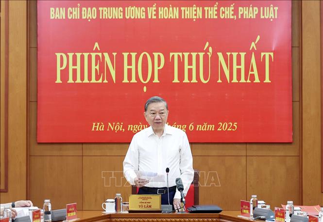 Tổng Bí thư Tô Lâm: Công tác hoàn thiện thể chế pháp luật phải mở đường cho kiến tạo phát triển- Ảnh 3. Tổng Bí thư Tô Lâm: Công tác hoàn thiện thể chế pháp luật phải mở đường cho kiến tạo phát triển- Ảnh 3.