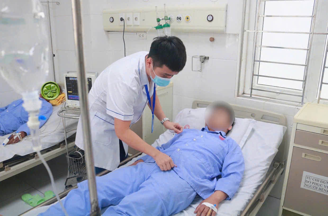 Ăn ve sầu, nam thanh niên Hải Dương bị sốc phản vệ nguy kịch- Ảnh 1. Ăn ve sầu, nam thanh niên Hải Dương bị sốc phản vệ nguy kịch- Ảnh 1.