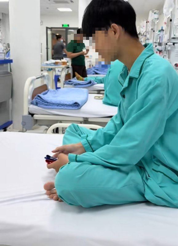 Bác sĩ chỉ ra 3 nguyên nhân dẫn đến suy thận nhiều người trẻ mắc phải- Ảnh 2. Bác sĩ chỉ ra 3 nguyên nhân dẫn đến suy thận nhiều người trẻ mắc phải- Ảnh 2.
