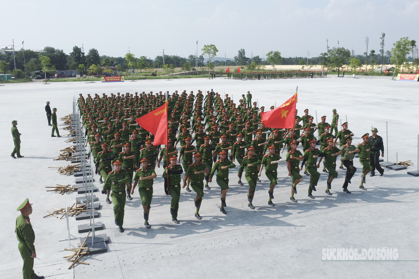 Chiến sĩ Công an miệt mài luyện tập dưới nắng hè chuẩn bị cho Lễ diễu binh, diễu hành dịp 2/9- Ảnh 1. Chiến sĩ Công an miệt mài luyện tập dưới nắng hè chuẩn bị cho Lễ diễu binh, diễu hành dịp 2/9- Ảnh 1.