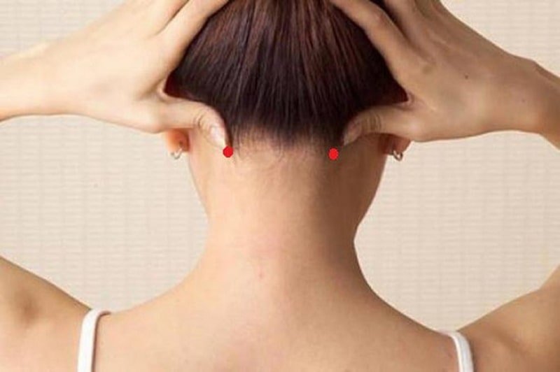 Xoa bóp bấm huyệt phòng và trị cảm nắng- Ảnh 5. Xoa bóp bấm huyệt phòng và trị cảm nắng- Ảnh 5.