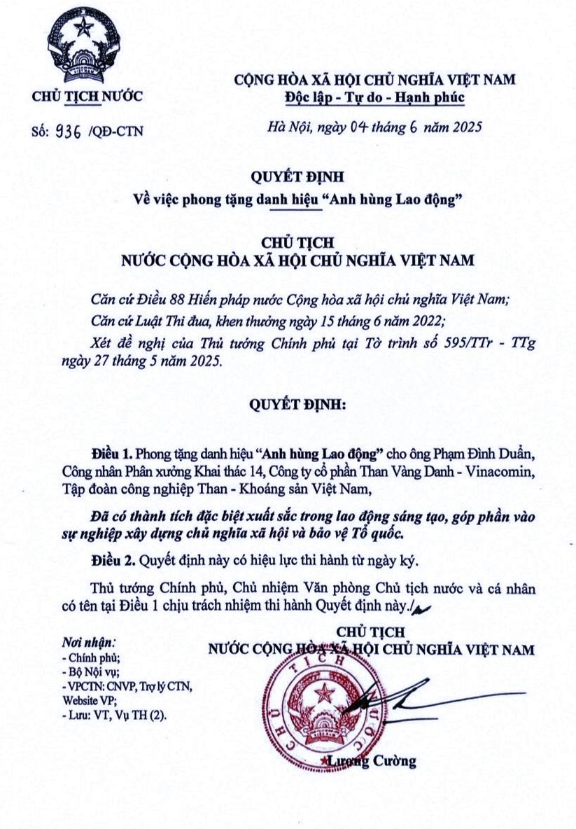 Nam công nhân mỏ được Chủ tịch nước phong tặng Anh hùng Lao động- Ảnh 1.