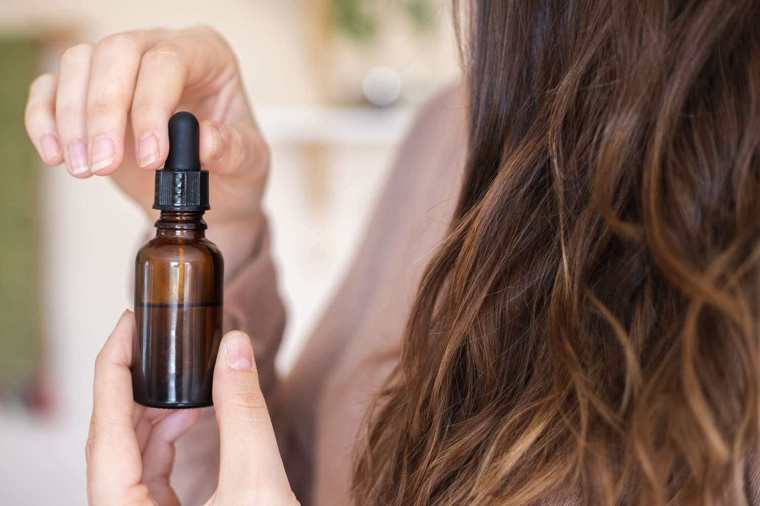 Cách sử dụng dầu argan dưỡng tóc- Ảnh 2.