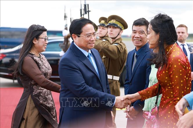 Thủ tướng và Phu nhân kết thúc chuyến thăm chính thức Estonia- Ảnh 1. Thủ tướng và Phu nhân kết thúc chuyến thăm chính thức Estonia- Ảnh 1.