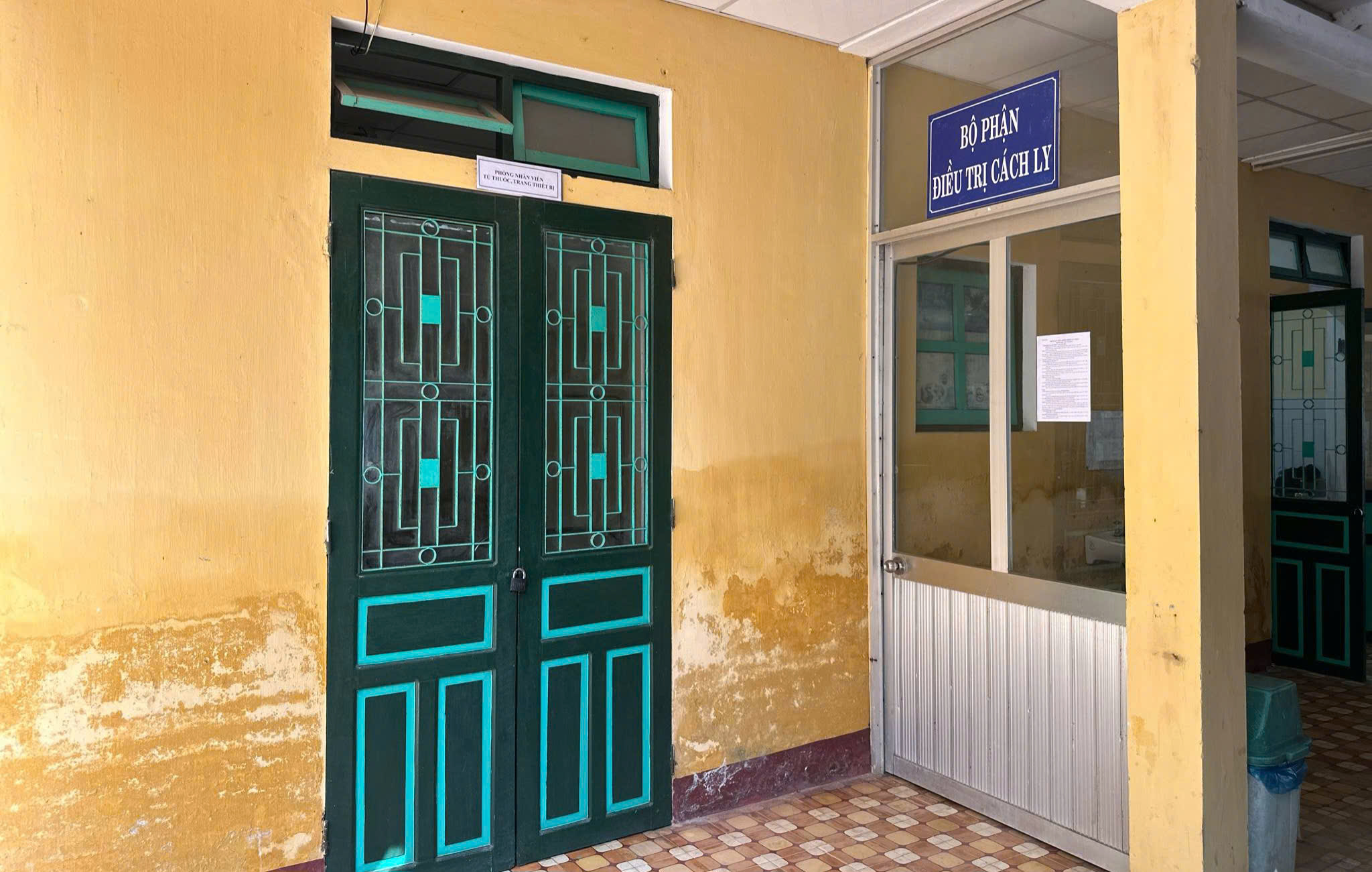 Cơ sở y tế ở Huế chủ động phòng chống COVID-19, lưu ý người bệnh nhóm nguy cơ cao- Ảnh 2. Cơ sở y tế ở Huế chủ động phòng chống COVID-19, lưu ý người bệnh nhóm nguy cơ cao- Ảnh 2.