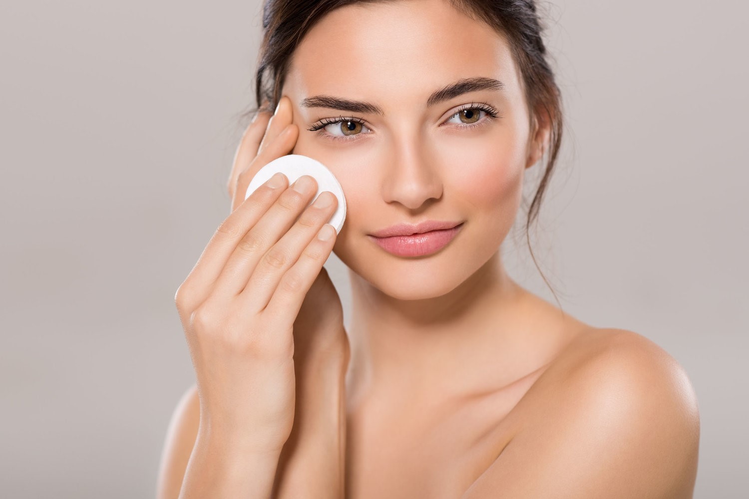 Tẩy trang đúng cách làm sạch da, ngừa mụn- Ảnh 2. Tẩy trang đúng cách làm sạch da, ngừa mụn- Ảnh 2.